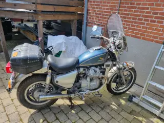 Honda cx 500 