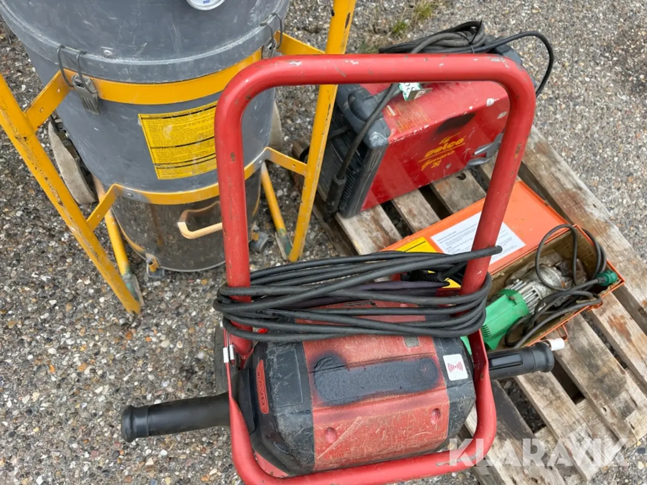 Billede 11 - Lot - Elektrodesvejser, jernklipper, brydehammer og støvsuger 4 styk