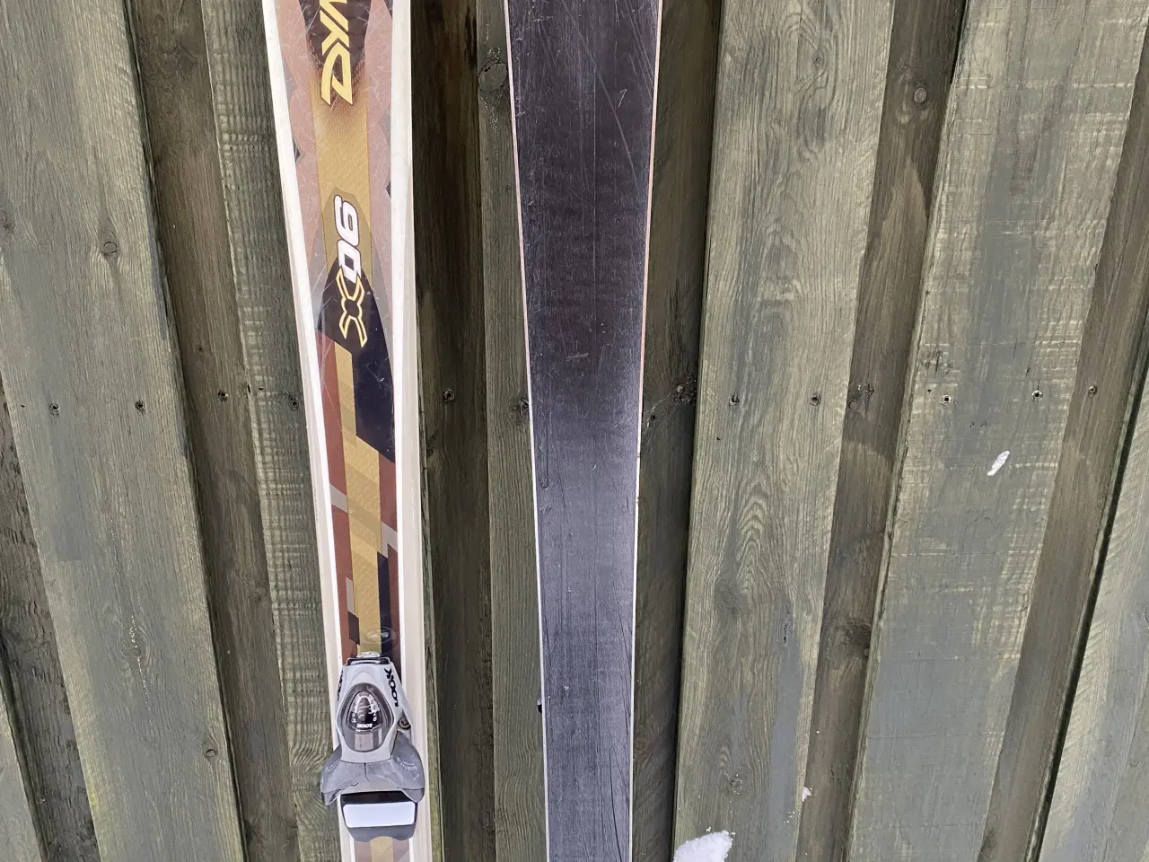 Billede 3 - Ski med bindinger.