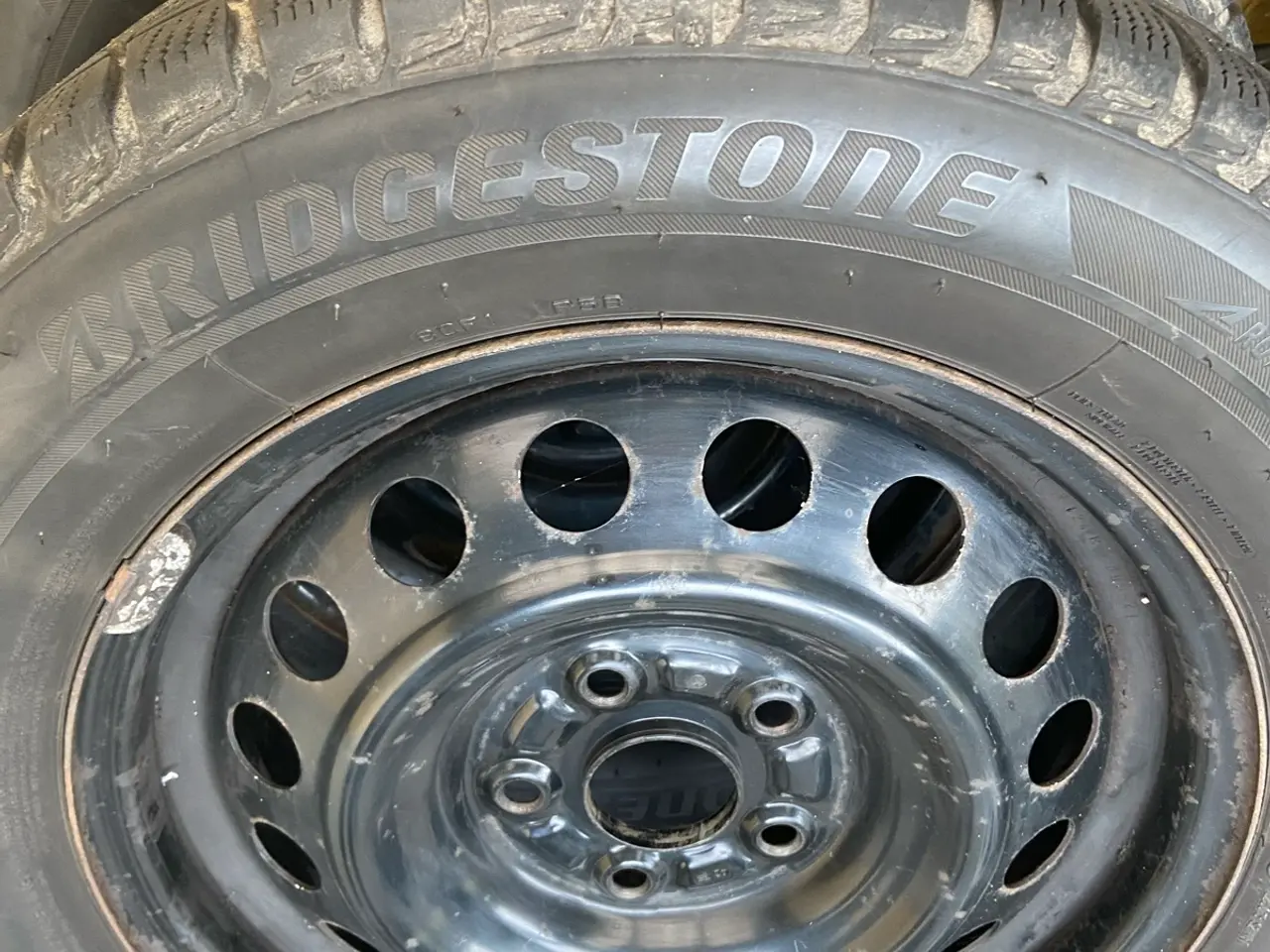 Billede 1 - Fine Vinterfælge/ Dæk Bridgestone Blizzar 215/60R