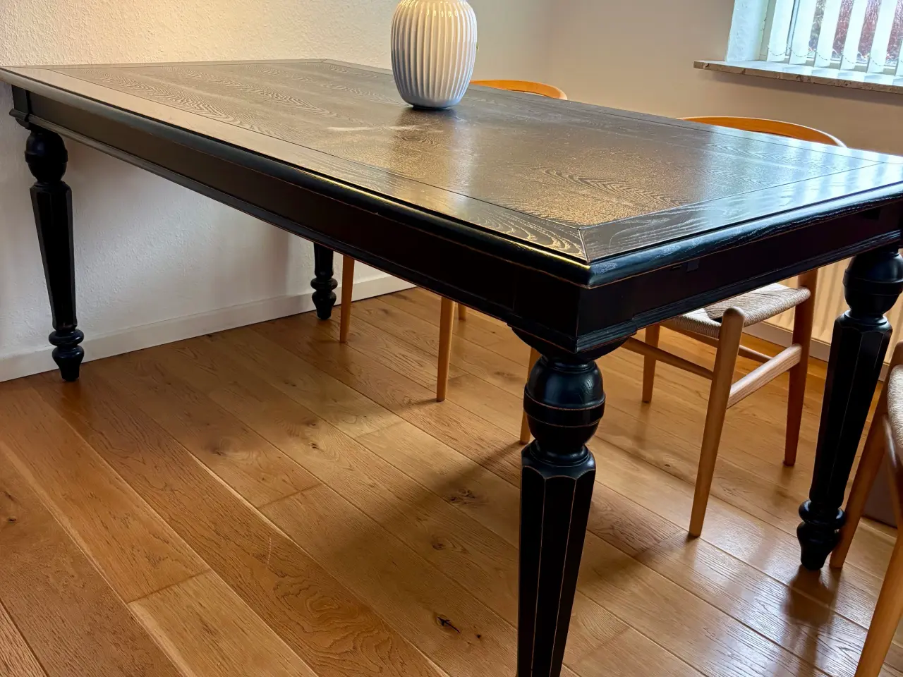 Billede 1 - Spisebord med 2 plader