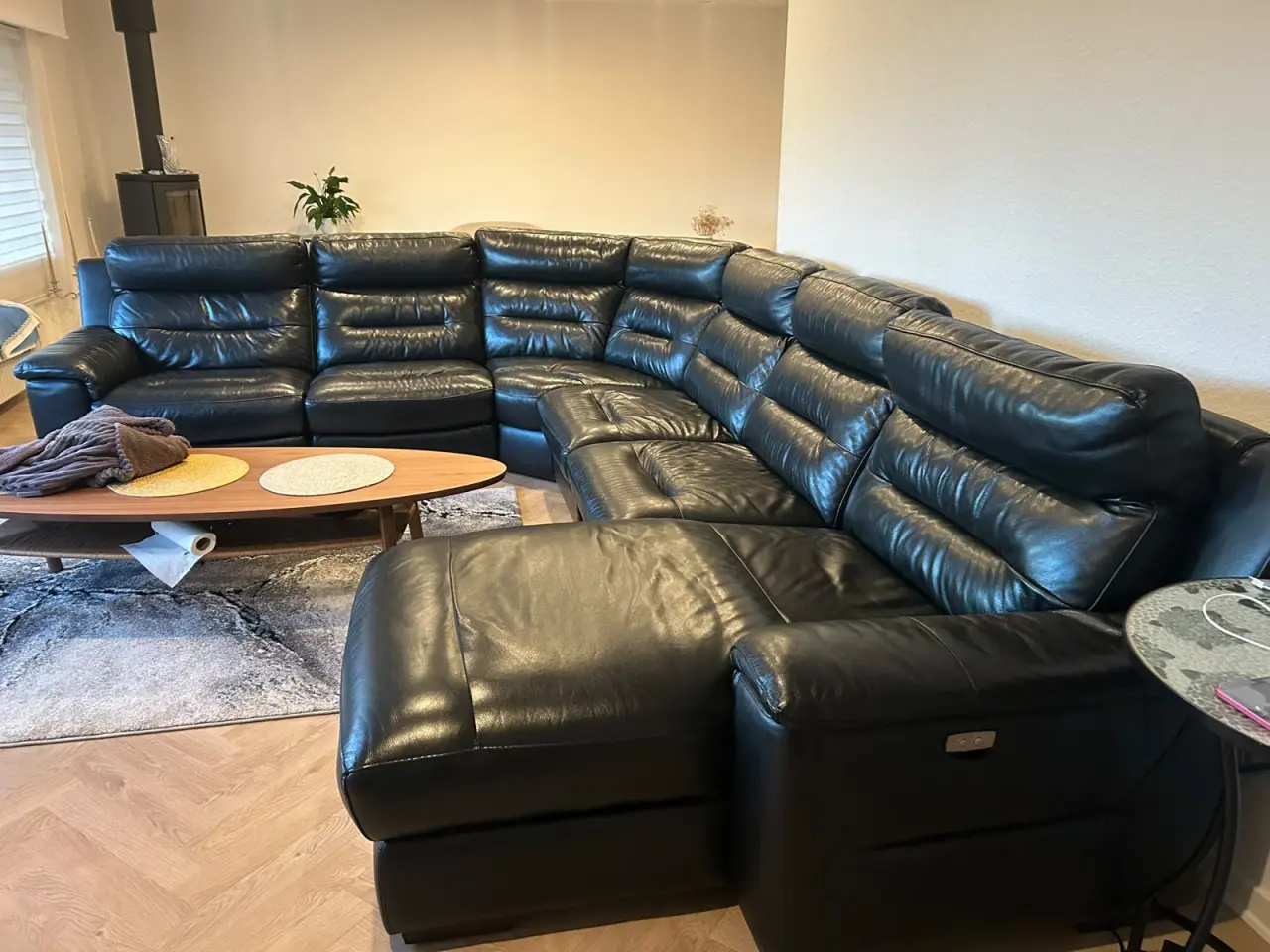 Billede 1 - Stor hjørnesofa i ægte læder – el-recliner i begge