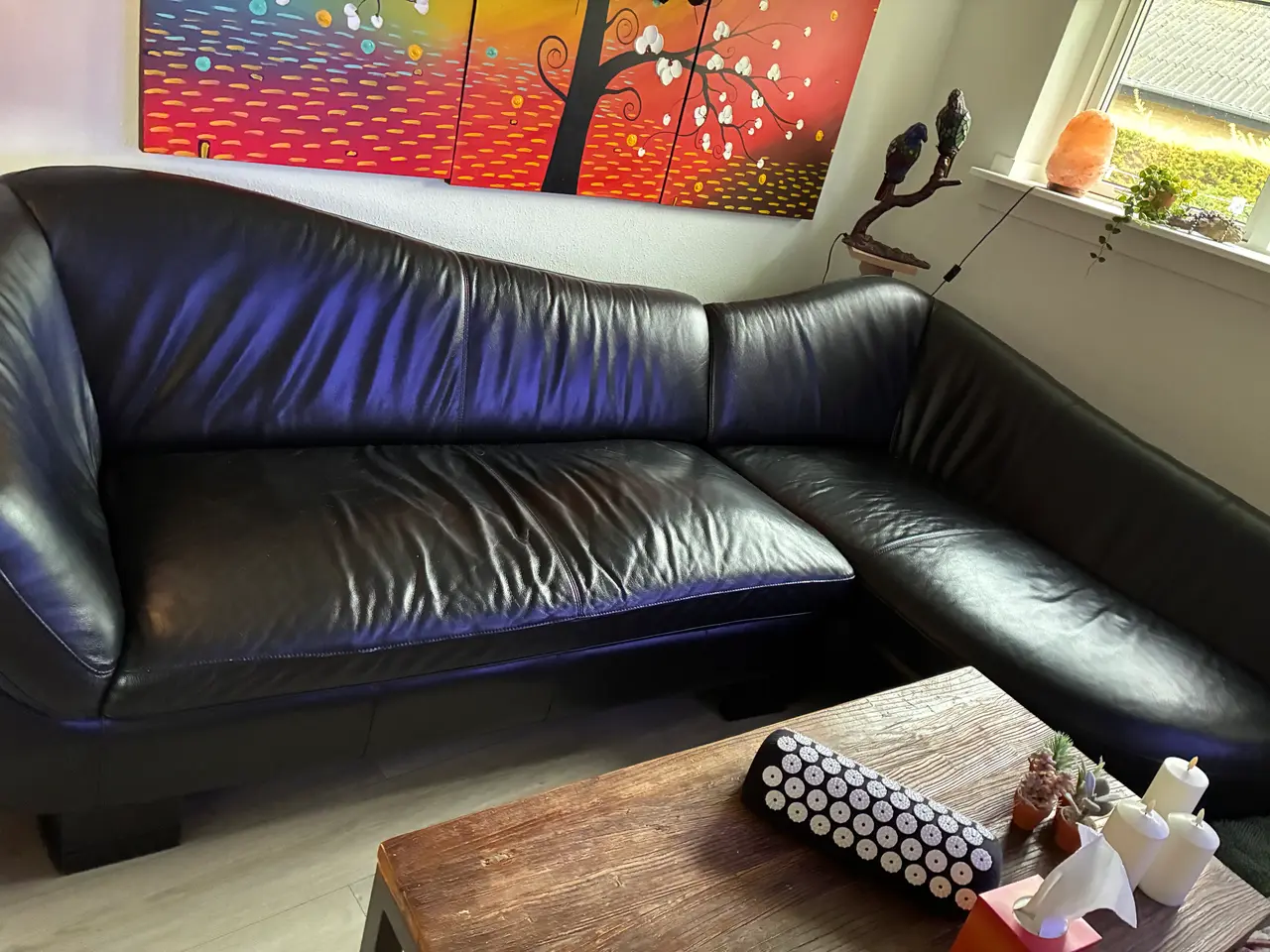 Billede 1 - Sofa i tyk sort læder
