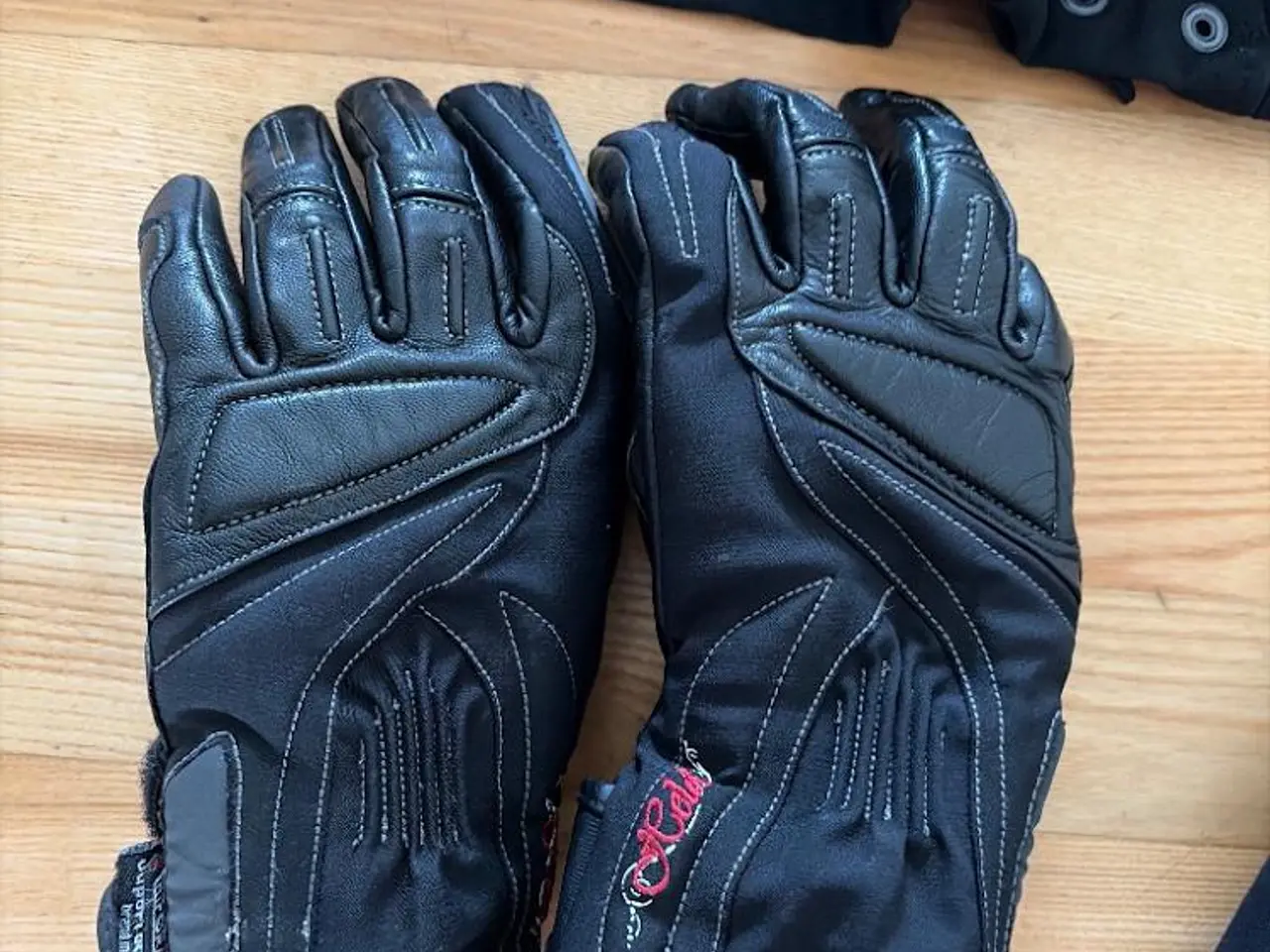 Billede 12 - Komplet og solidt MC-damesæt (Shark / Held) – Str.