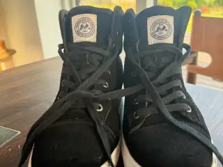 Lindbergh Blue High-top Sneakers