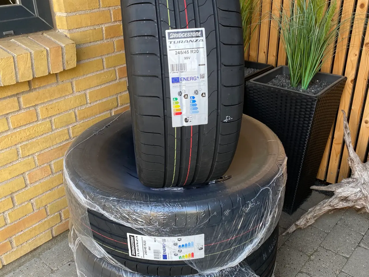 Billede 1 - 245/45-20” Sommerdæk