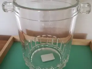 Retro ISSPAND i glas