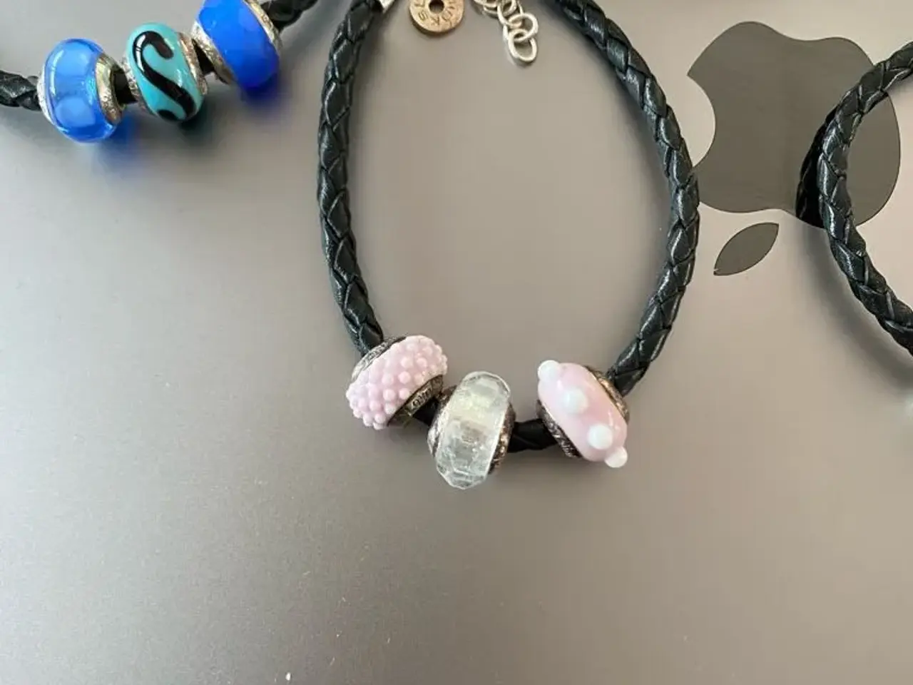 Billede 3 - Smukke lovelinks armbånd