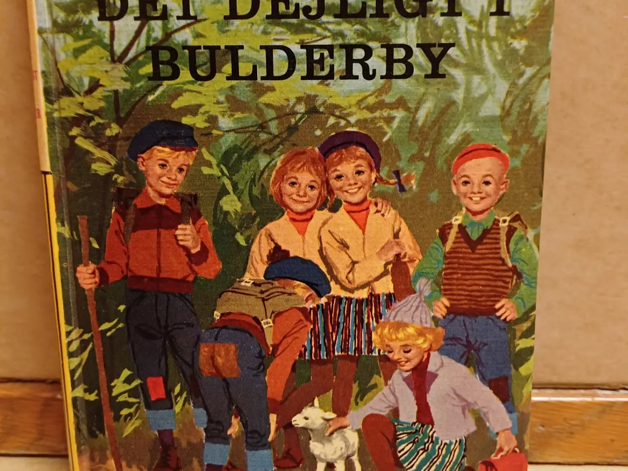 Billede 1 - Astrid Lindgren bog “Vi har det dejligt i Bulderby