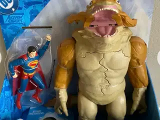 Superman Kaiju slime battle