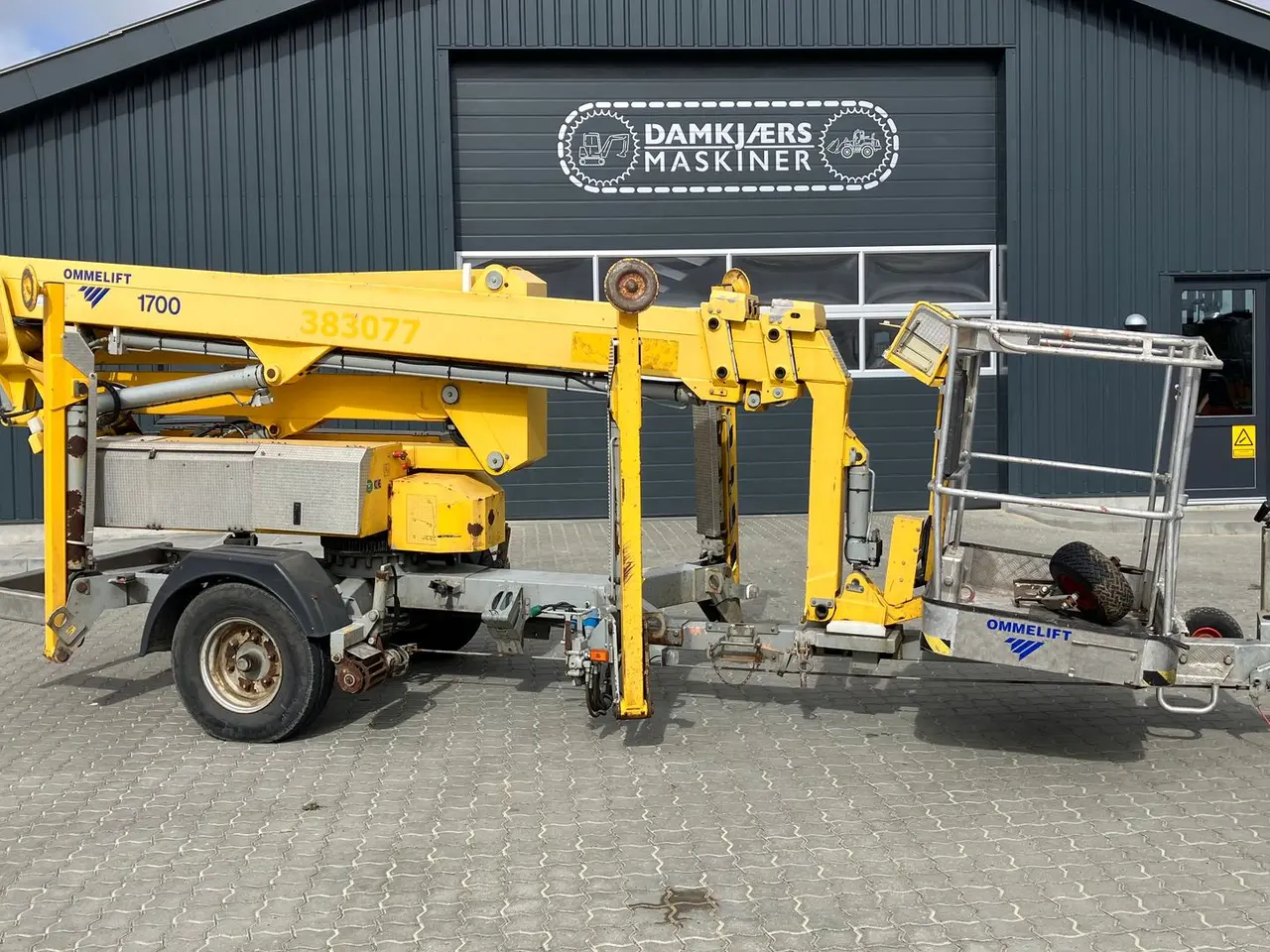Billede 1 - Omme 1700 Omme 1700 EXB 17 meters 705 timer