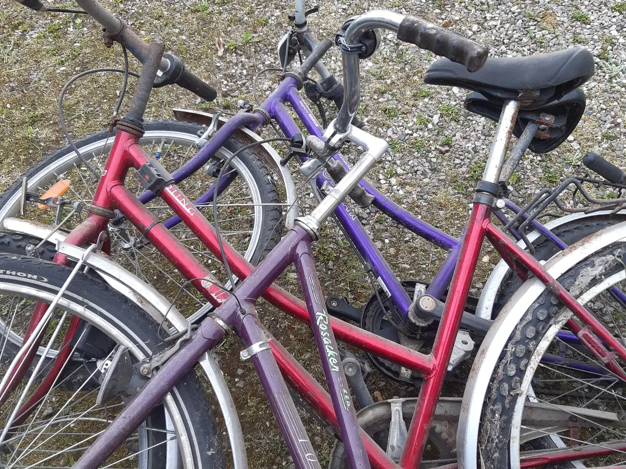 Billede 2 - 3 gamle cykelstel og diverse reservedele
