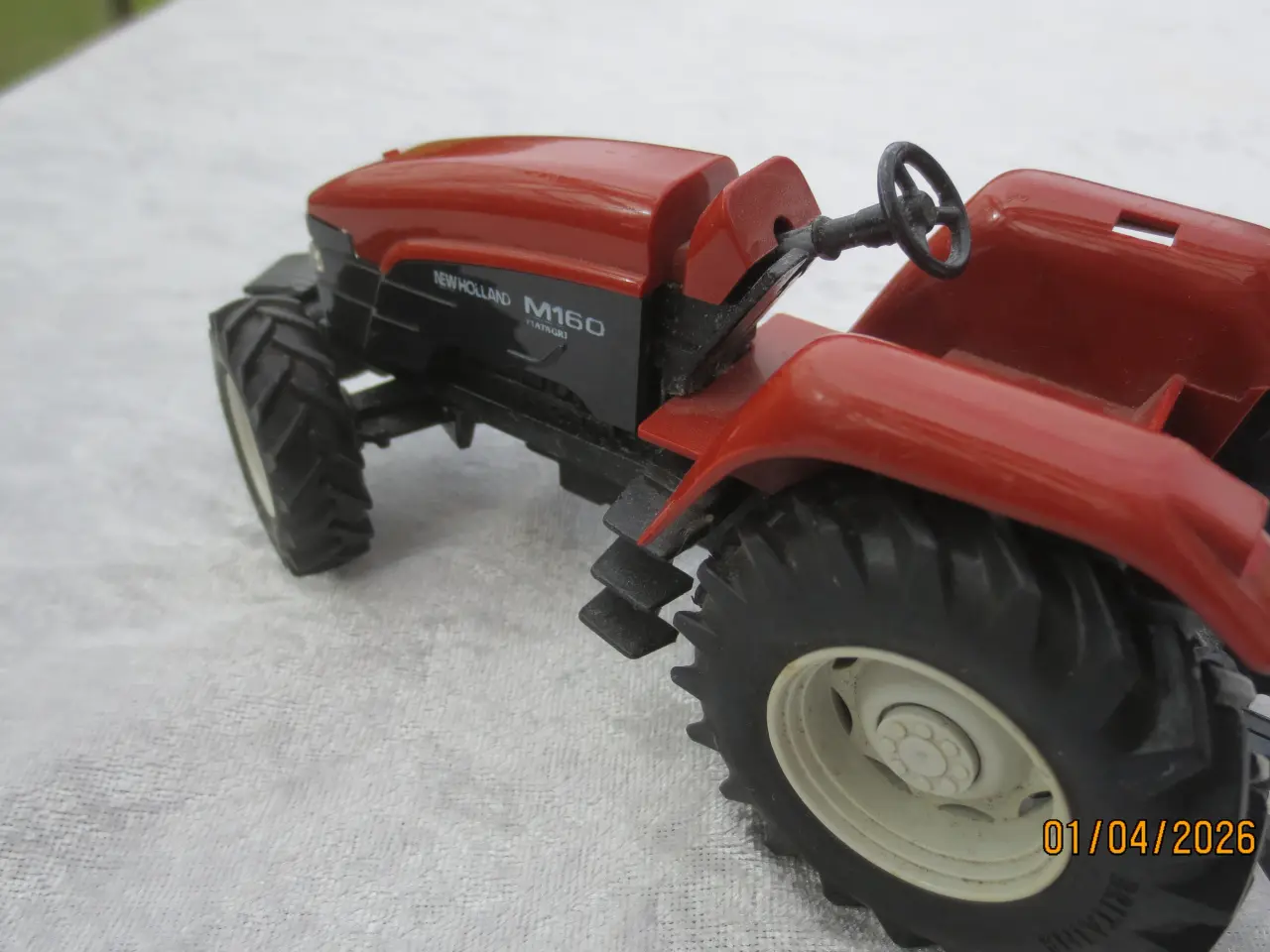 Billede 5 - 3 stk Modeltraktor og en Tipvogn