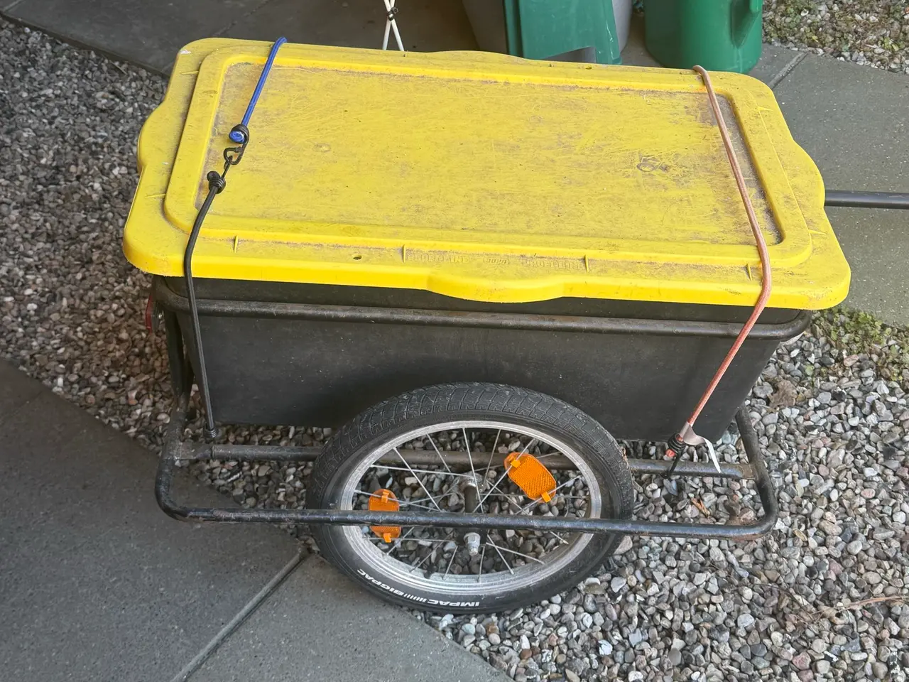 Billede 2 - Cykelanhænger med kasse og låg gul/sort