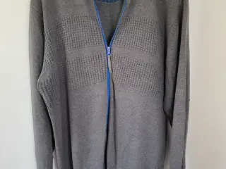 Grå cardigan str XL