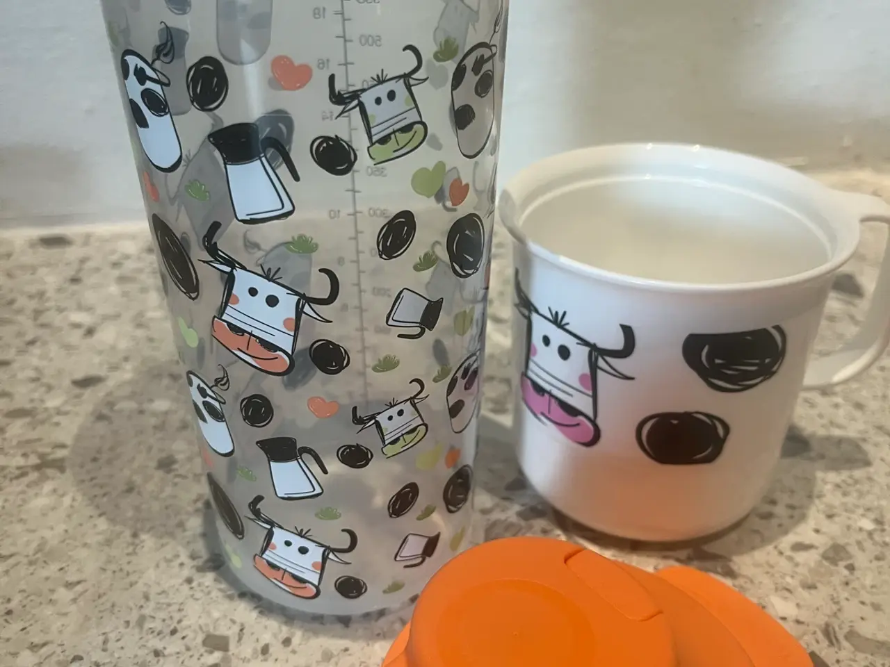 Billede 1 - Tupperware drikkedunk mm