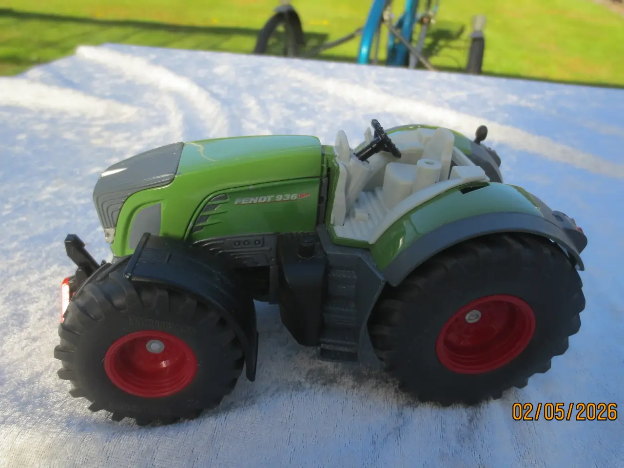 Billede 1 - 3 stk Modeltraktor Fendt 936-714 Vario -310 LSA 