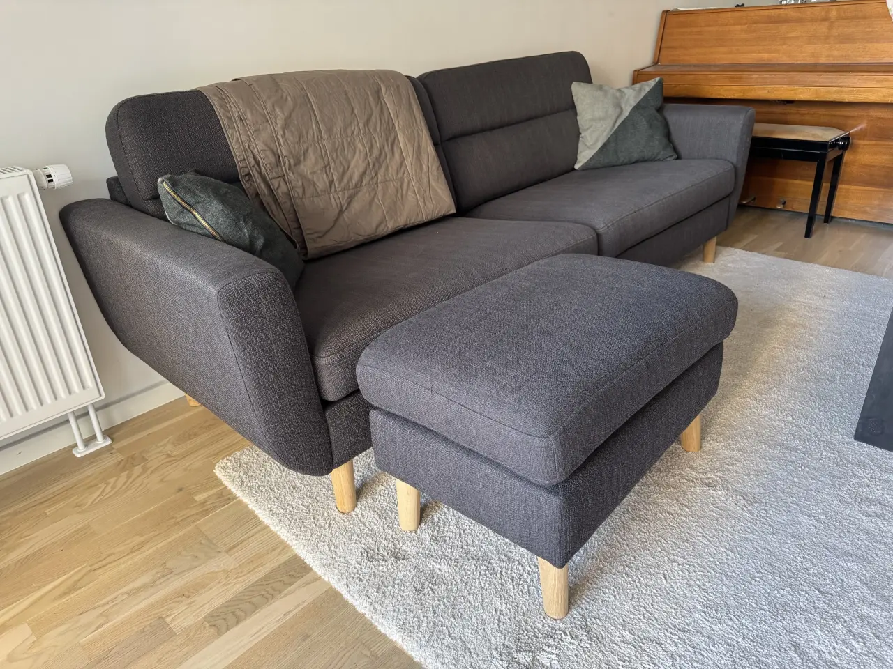 Billede 4 - 2 personers Sofa med puf
