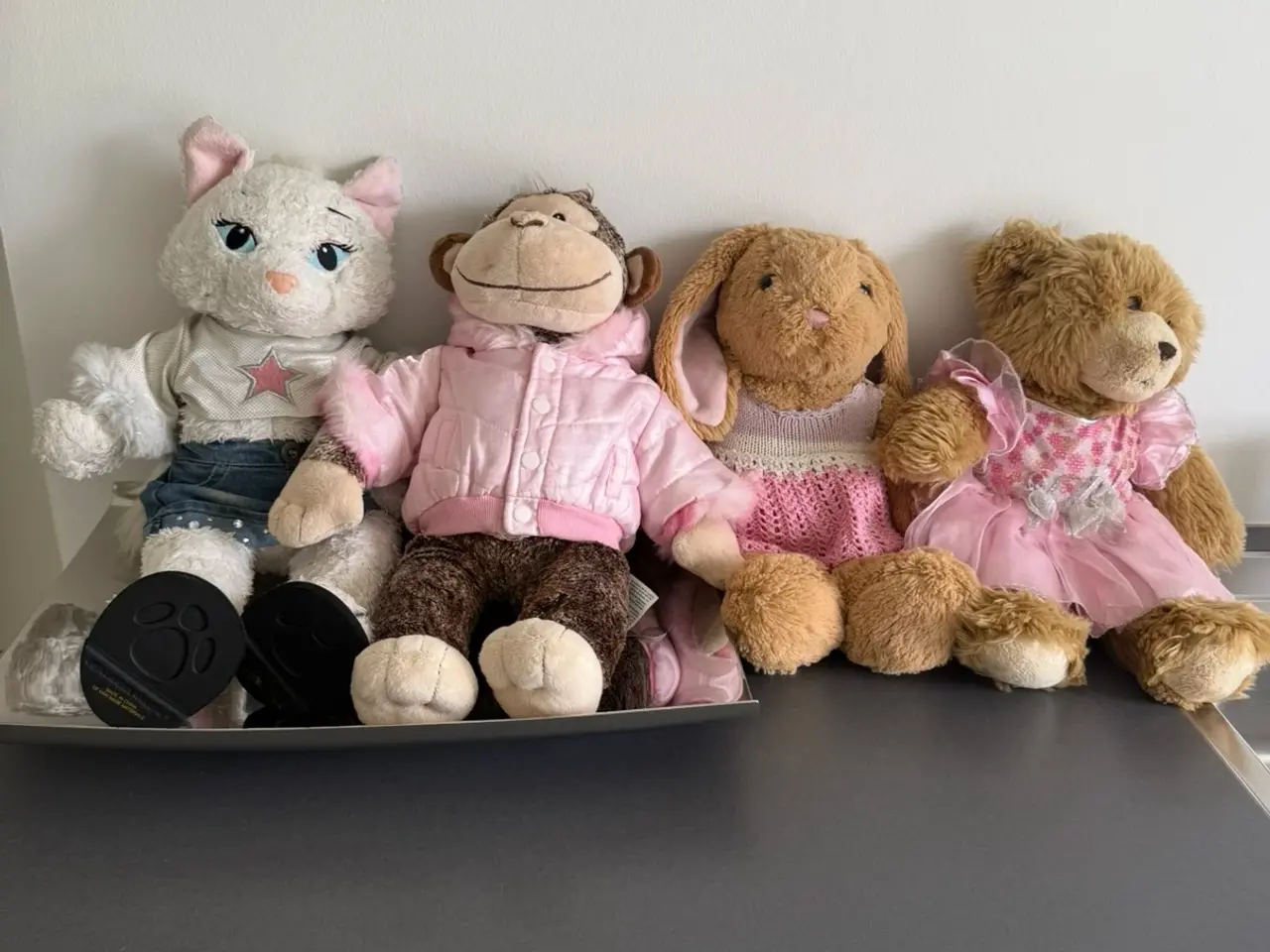 Billede 1 - 3 stk. Build a Bear bamser med udstyr