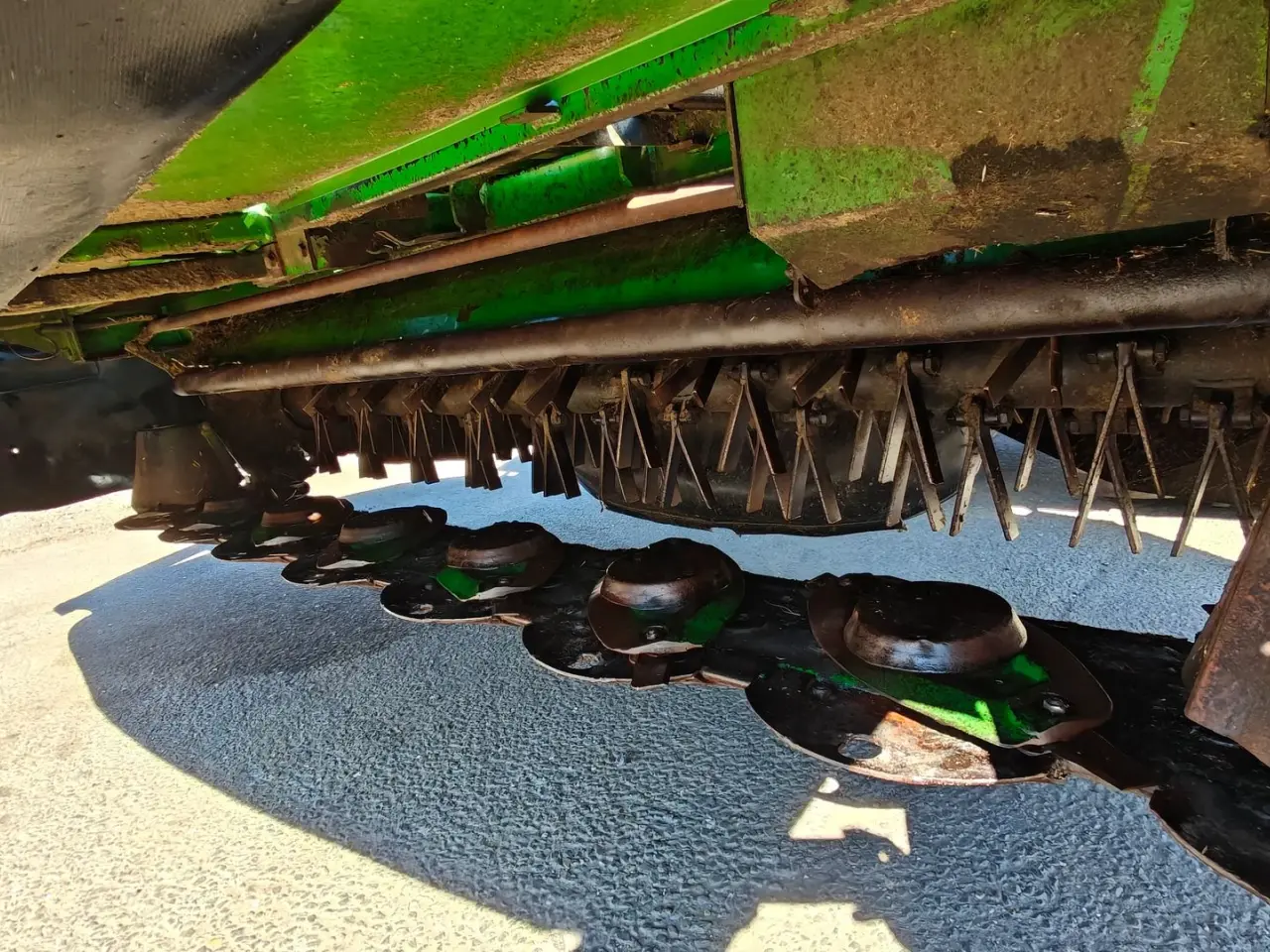 Billede 14 - John Deere 131 frontskårlægger