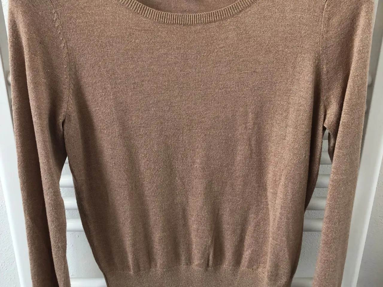 Billede 3 - Guld sweatshirt