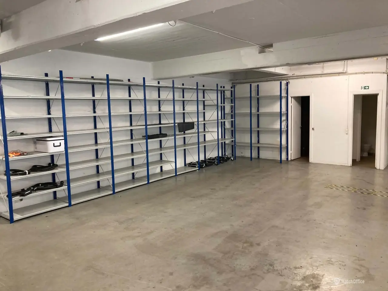 Billede 2 - Lager 125 Kvm (Del af fælles lager- max 2-3 lejere) + 60 kvm fælles (port. indgang etc.)