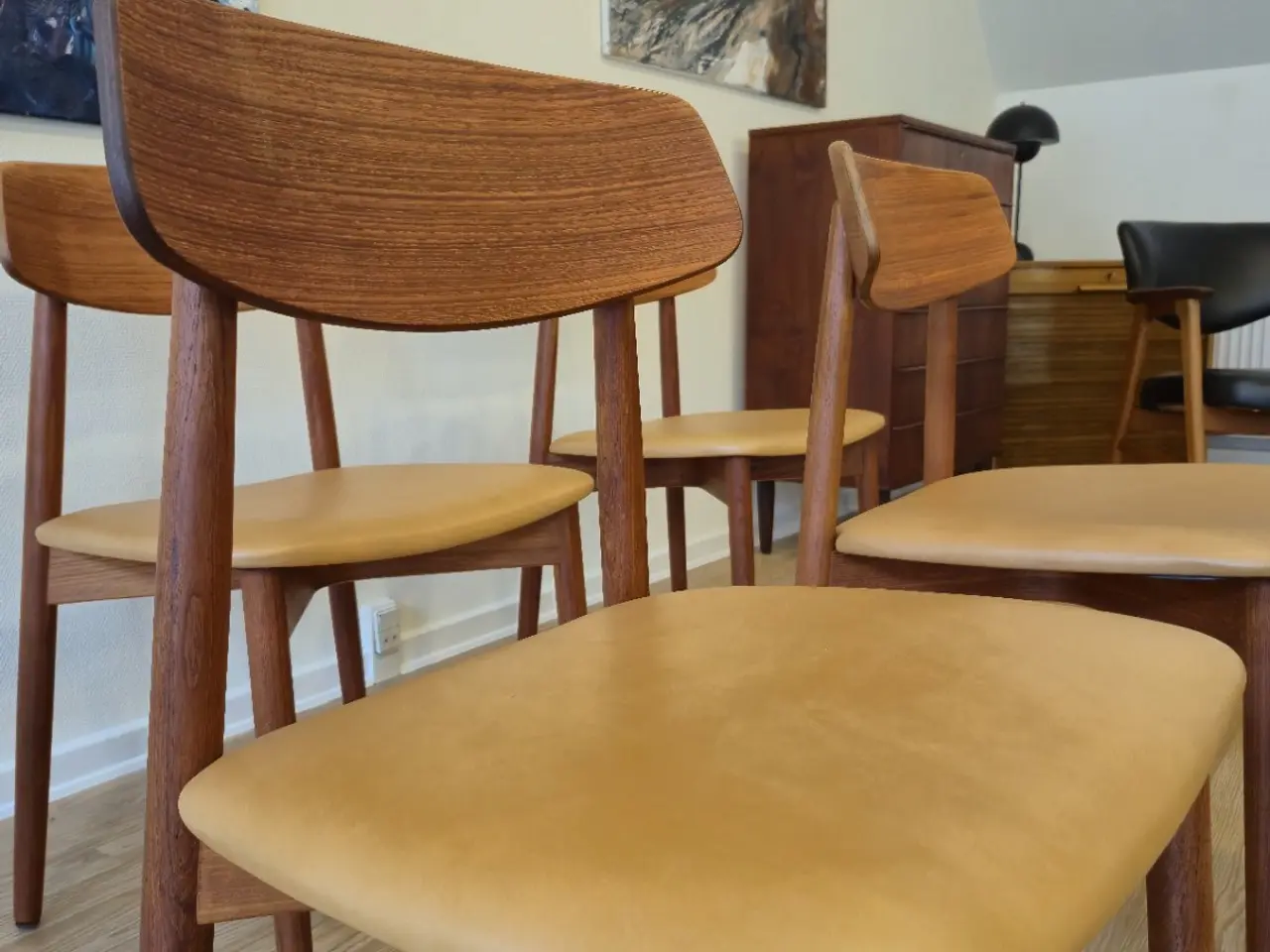 Billede 3 - 6 nyrenoverede Harry østergaard teak stole