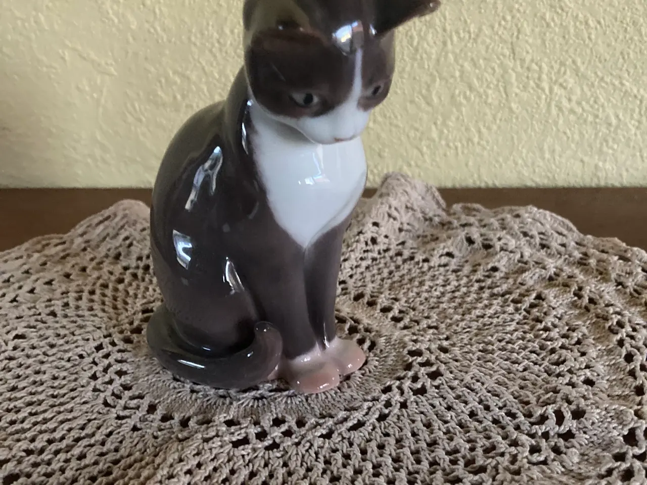 Billede 1 - Bing og Grøndahl Kat i porcelæn.......