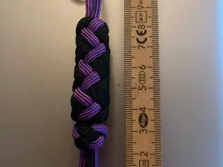 Nølering i paracord, pris pr stk