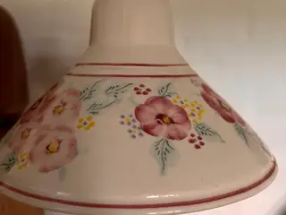 🌸 Idyllisk vintage keramikpendel med blomster