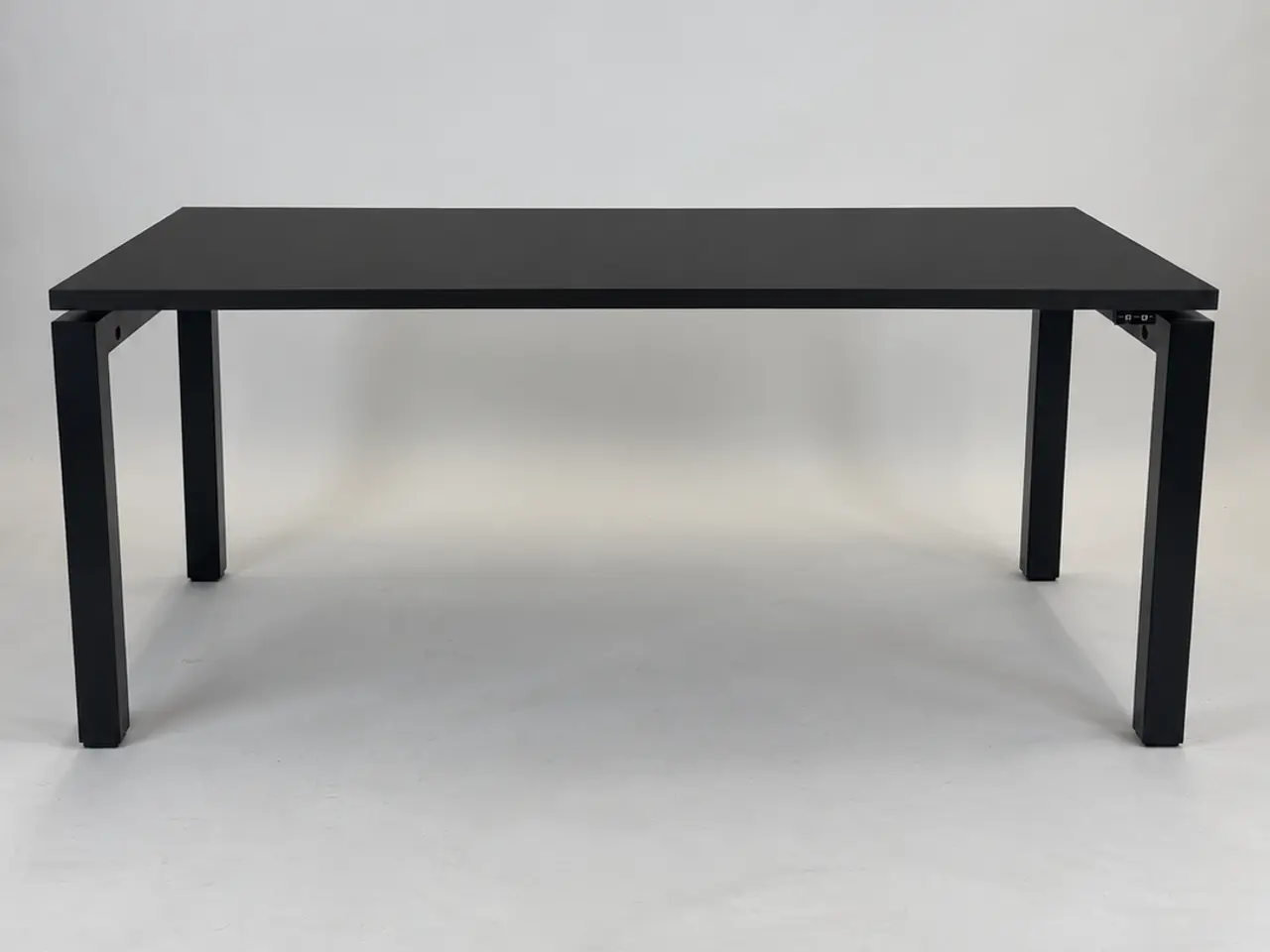 Billede 3 - Paustian PO40 Hæve/sænkebord - Sort 200x100