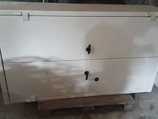 Våbenskab til 25 våben