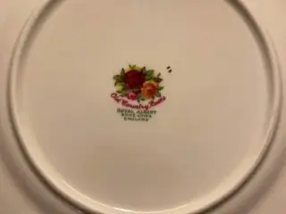 Landsbyrose kaffestel til 12 personer