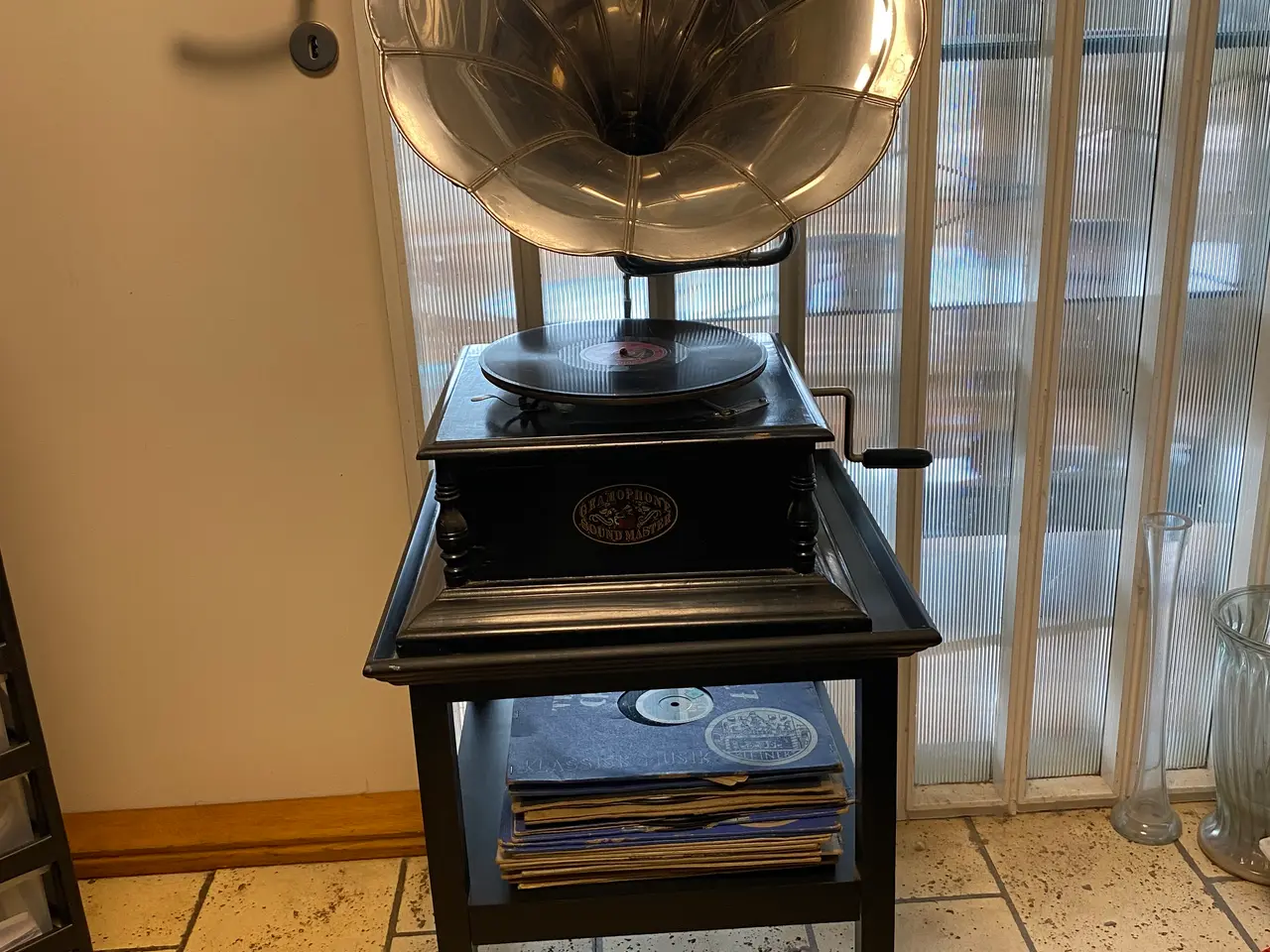 Billede 1 - Grammofon med sølvtragt