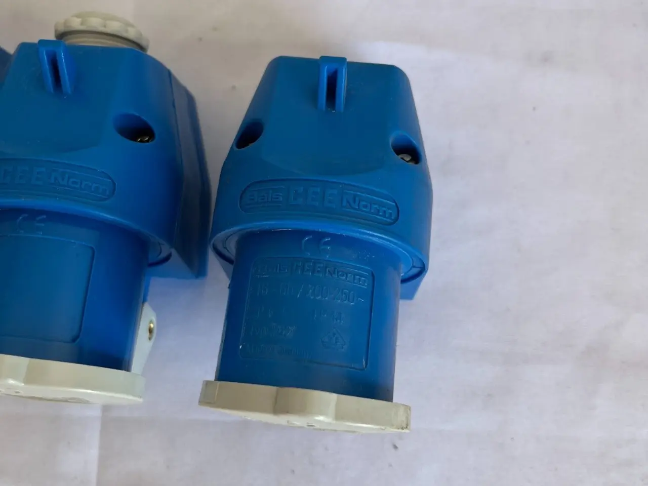 Billede 4 - Bals CEE Norm Typ 242 16A 200-250V IP44 2P+E 3