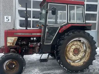 International IH 574