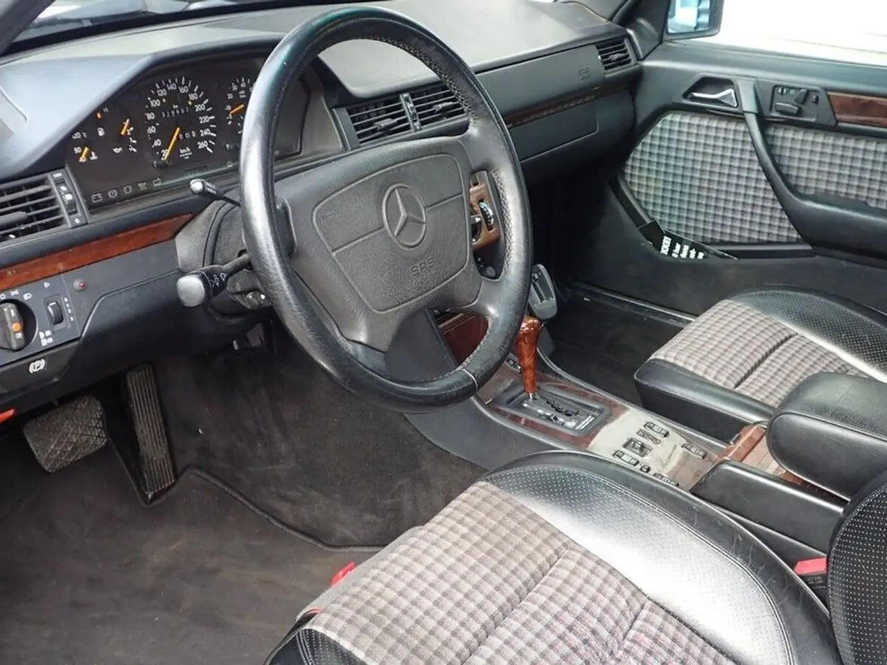 Billede 11 - Mercedes-Benz 500E 5,0 326HK Aut.
