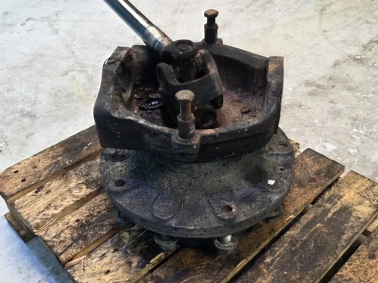 Billede 9 - New Holland LB115B Hjulnav L. 85821289