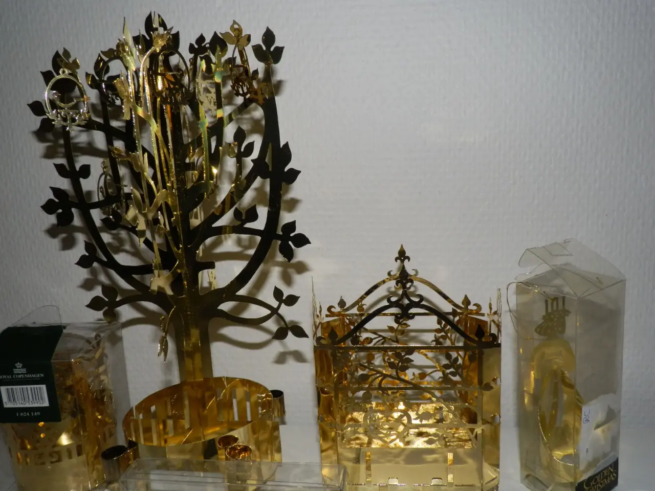 Billede 3 - Royal Copenhagen, Golden Christmas julepynt.