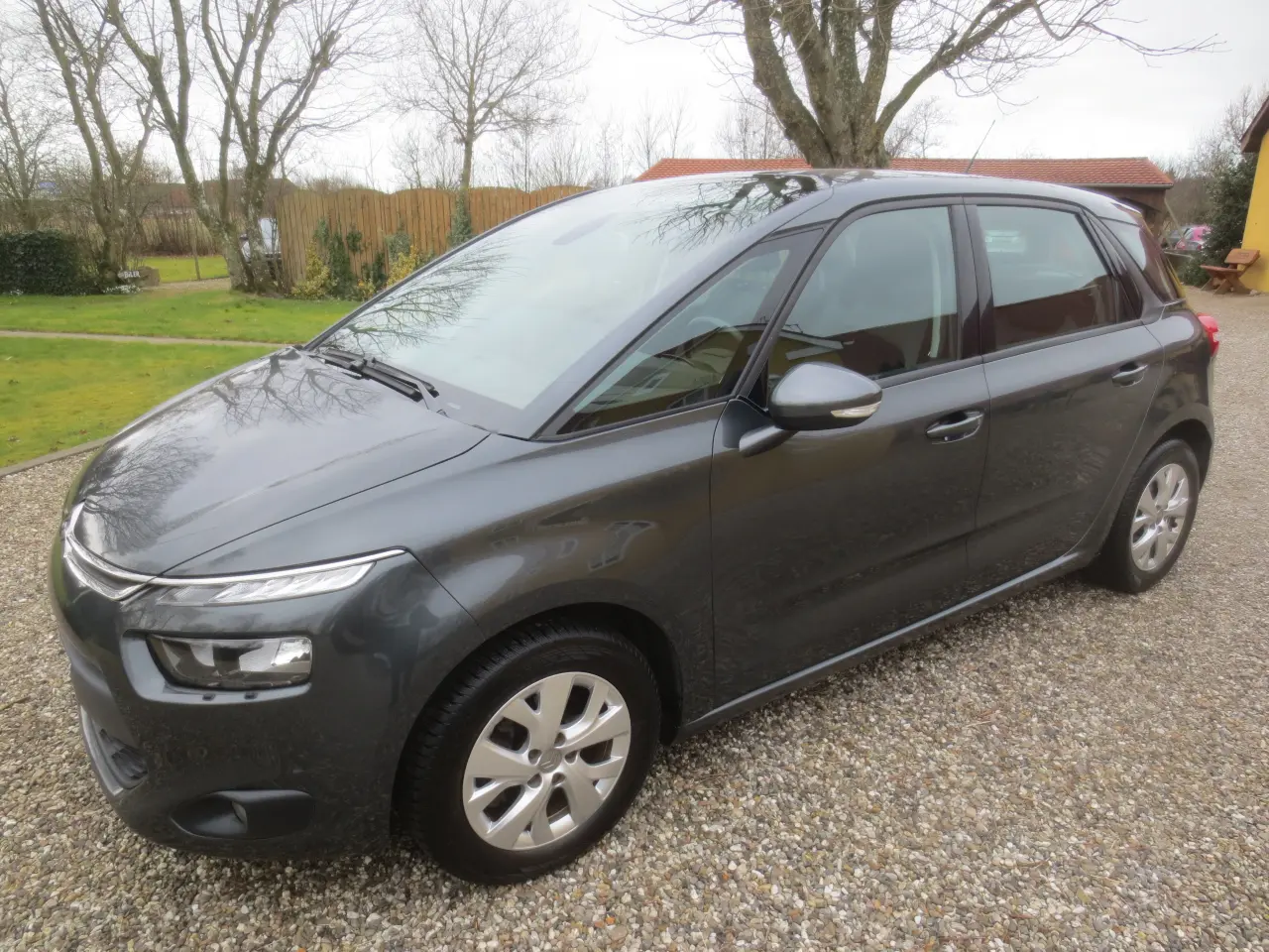 Billede 9 - Pæn Citroen C4 Picasso 1.2 i 130 Hk År 15 Nys,
