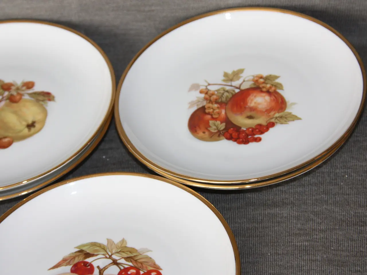 Billede 4 - Lyngby Danild Ildfast tallerken diam. 16,5 cm.