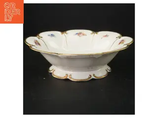 Porcelænsskål med blomstermotiver