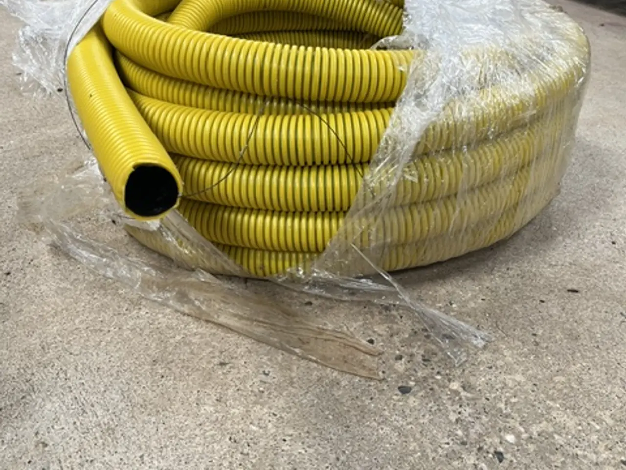 Billede 2 - Kabelrør med træksnor