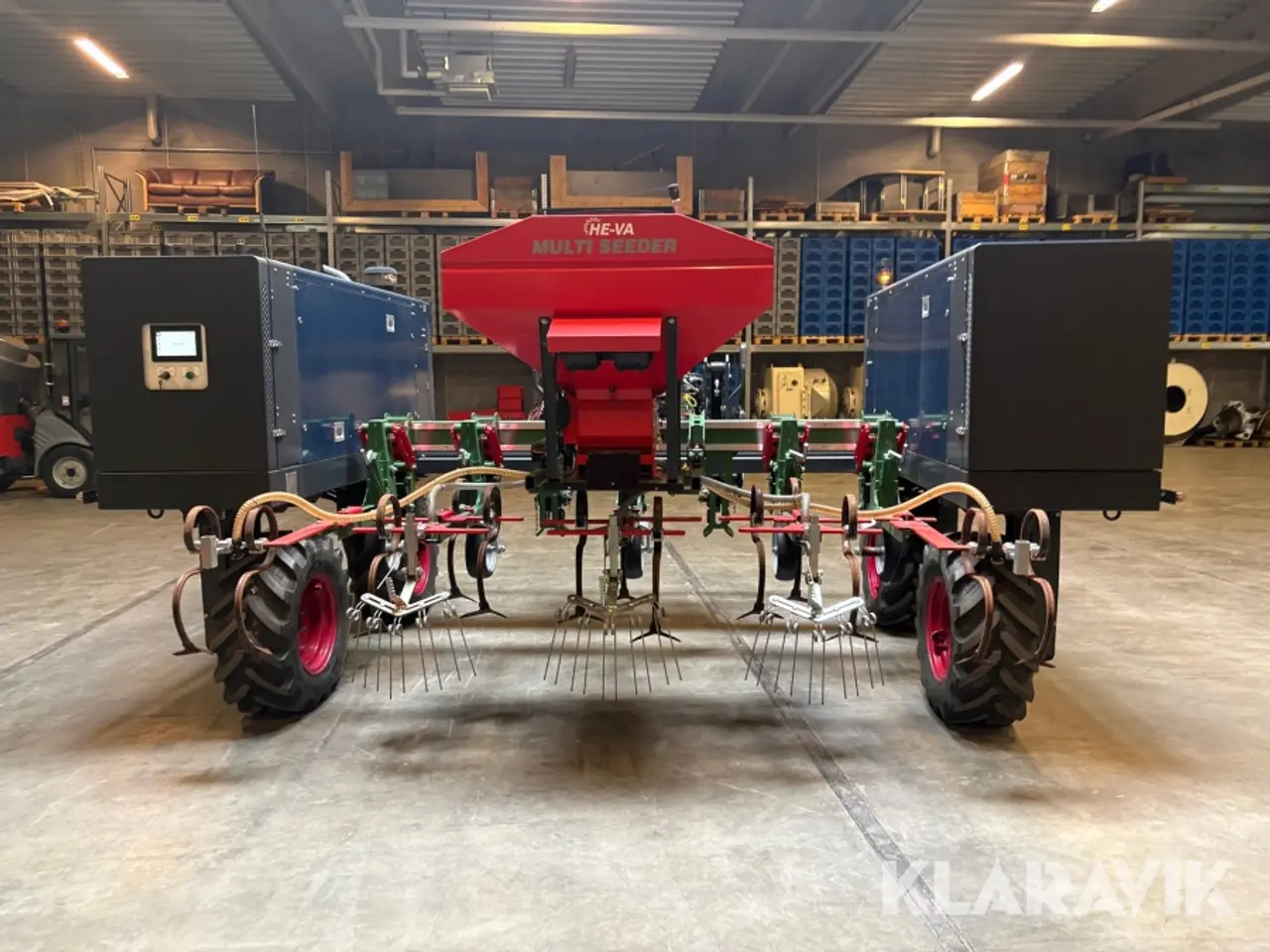 Billede 6 - Traktor Agrointelli Robotti LR med redskaber