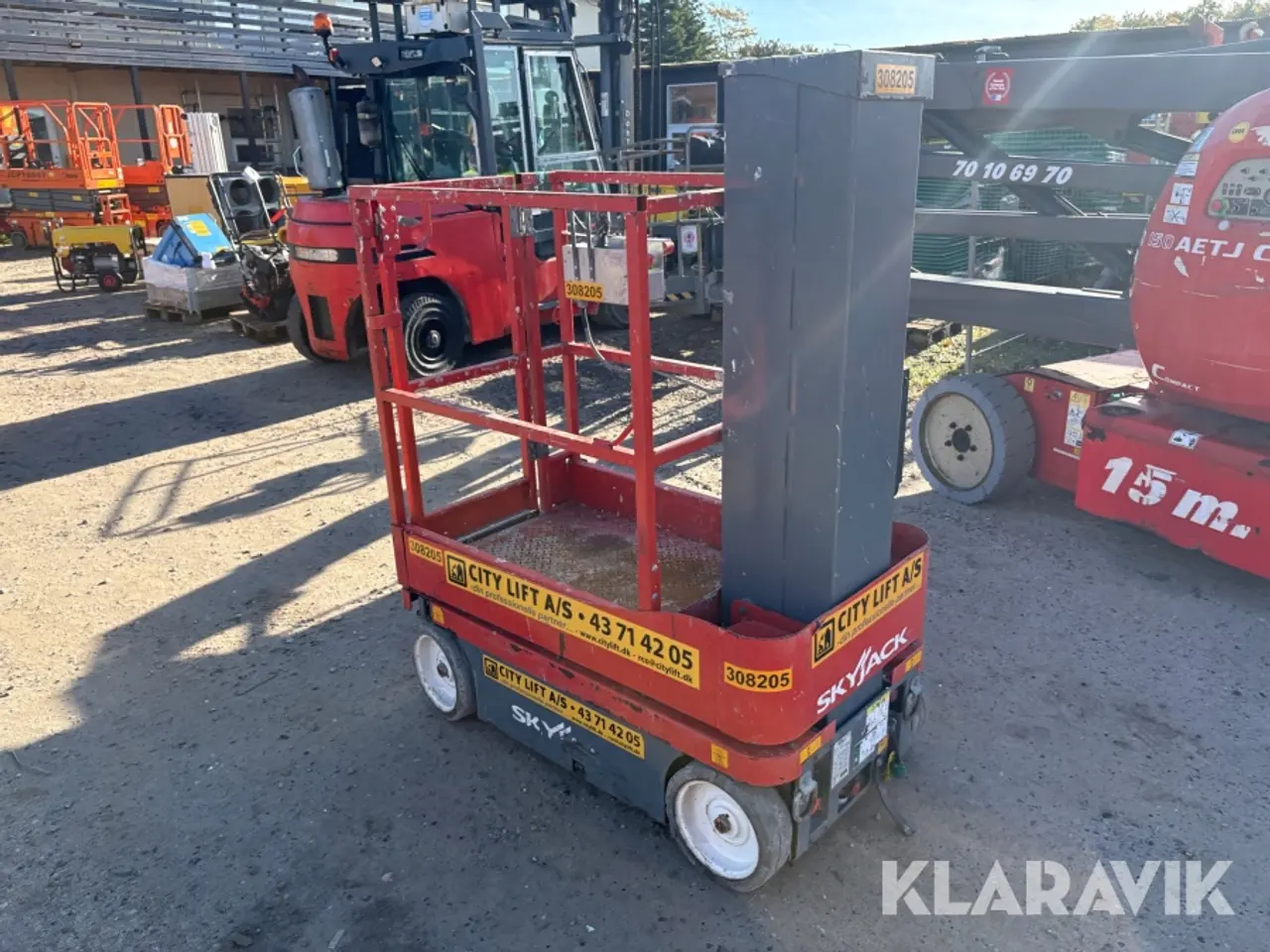 Billede 4 - Søjlelift SkyJack SJ16