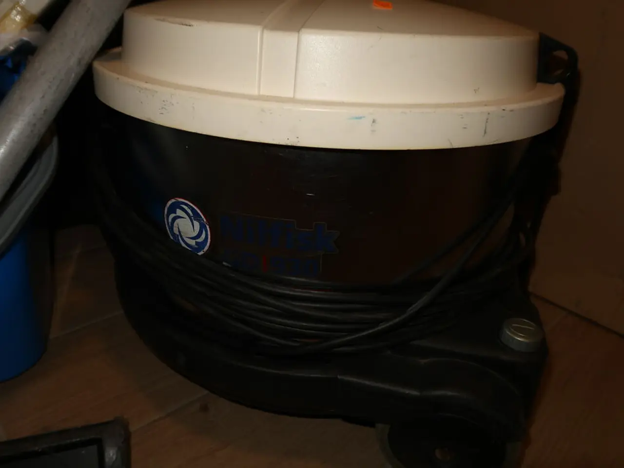 Billede 2 - Støvsuger NILFISK VP 930