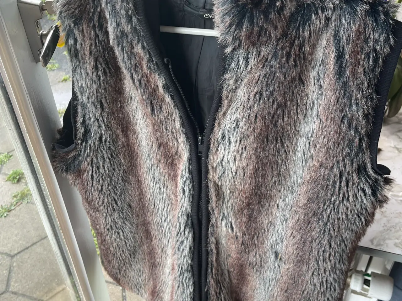 Billede 1 - Flot pels vest