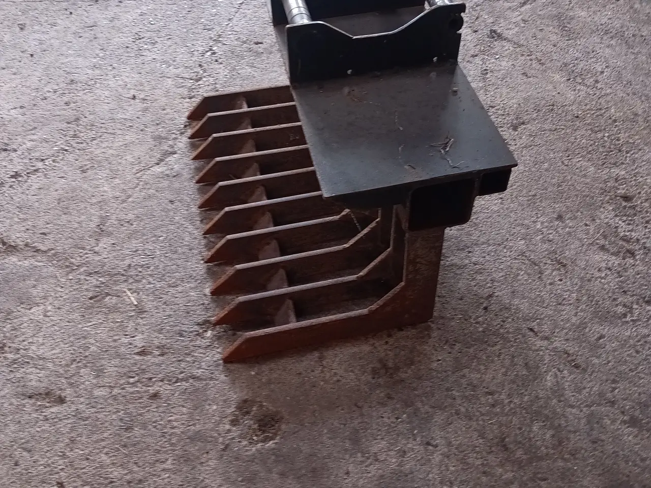 Billede 4 - Sortér skovl til minigraver 60 cm.