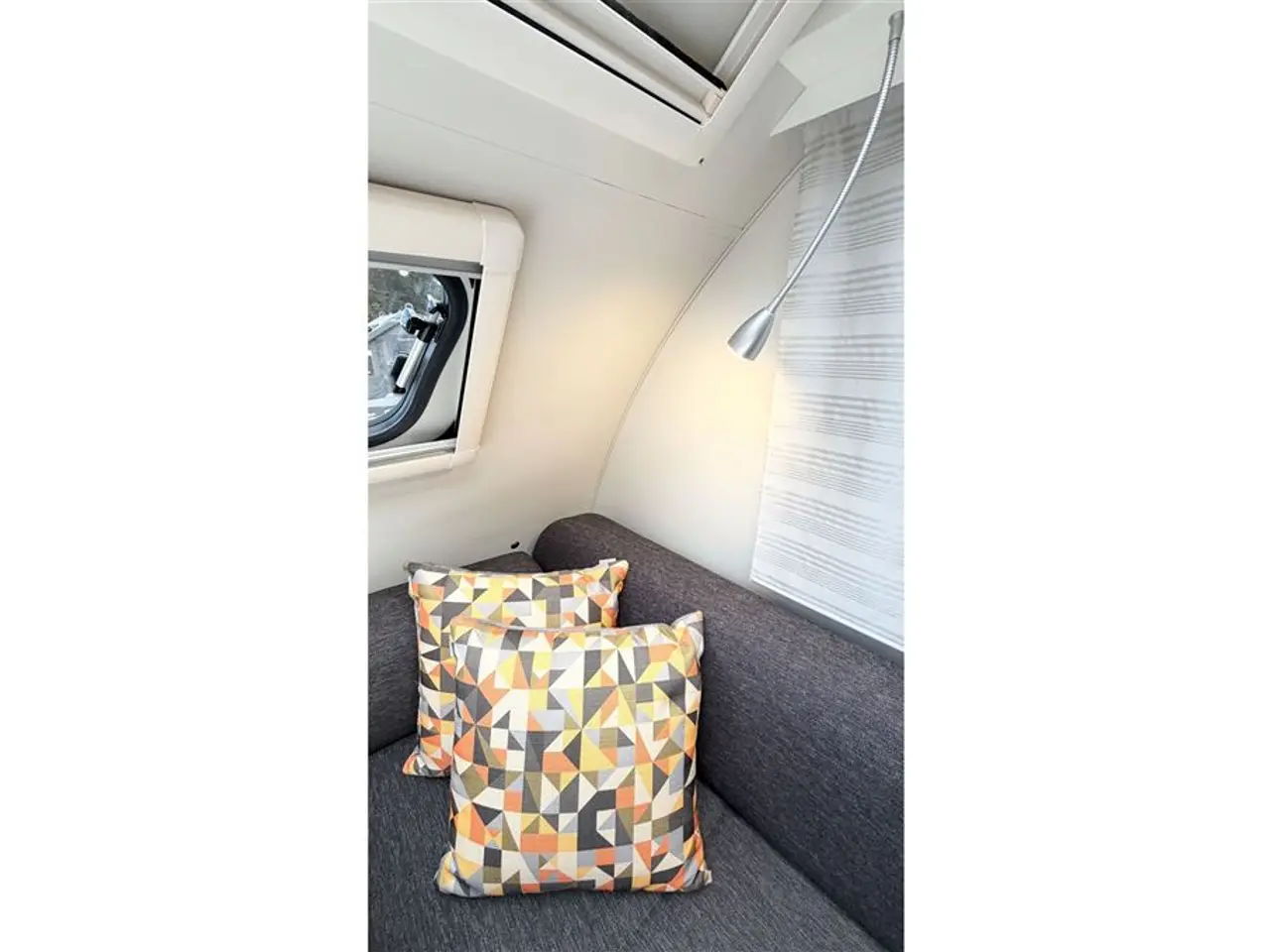 Billede 9 - 2018 - Adria Action 361 LH   Enkeltsenge-Mover-Telt