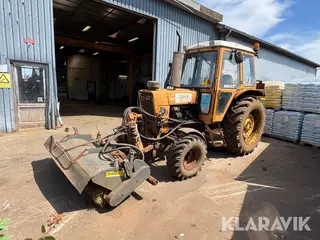 Traktor Ford 6600